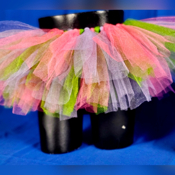 Custom Halloween Bucket w/Wearable TuTu, Sz. Small (4 - 7 child) - Picture 7 of 8